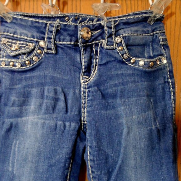 LA IDOL Jeans Sz 0 26x 20 Flap Fleur pocket Bling Dark wash Crop Capri Designer - Picture 8 of 12